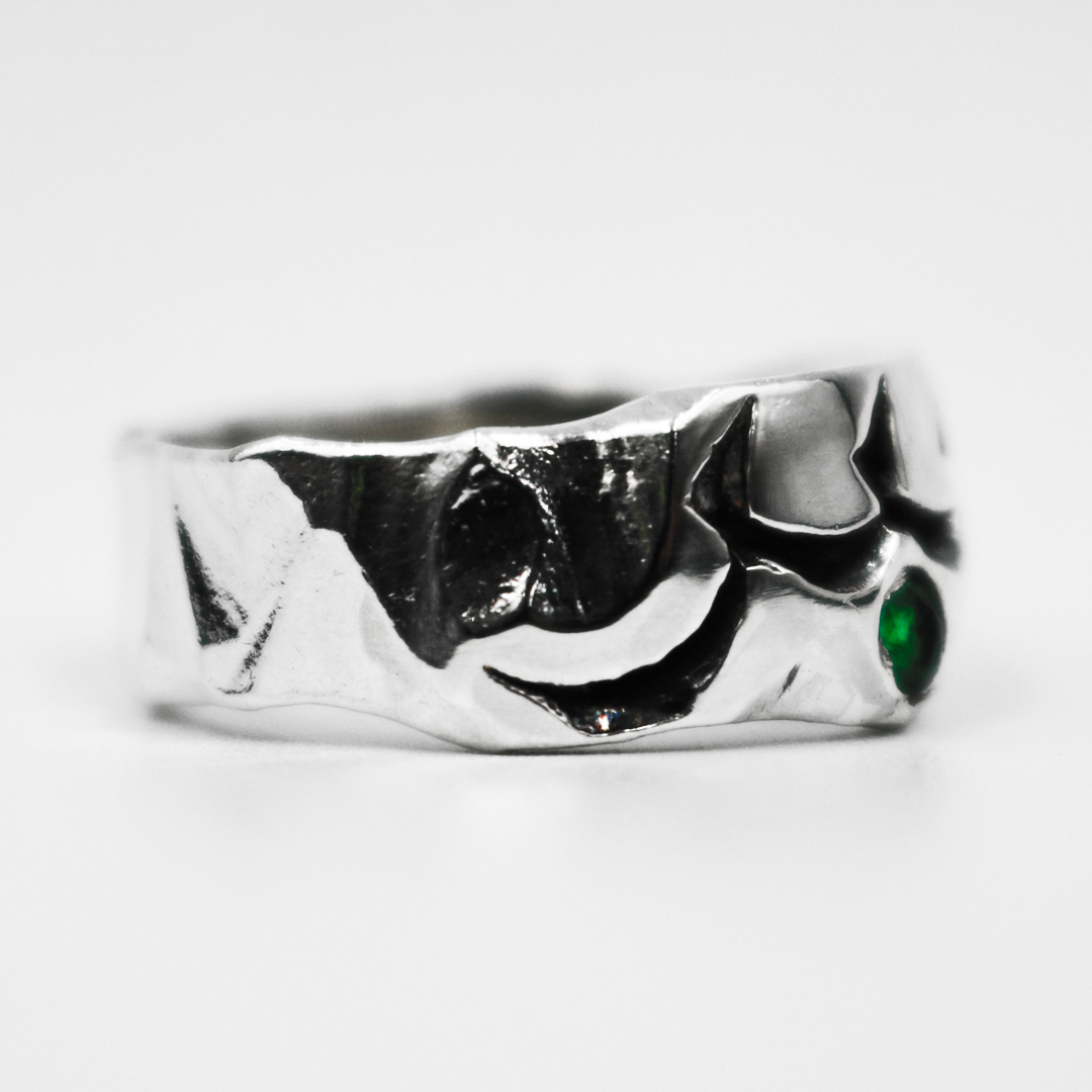 Sabr Ring + Emerald